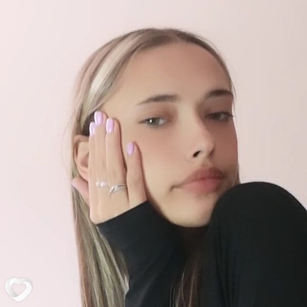 Karina, 20, Перми — анкета №917565