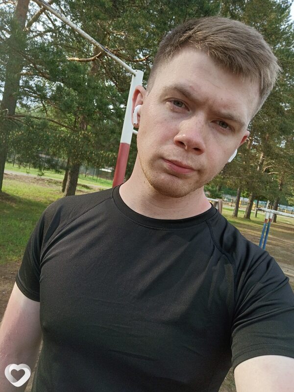 Сергей, 25, Стаханове — анкета №918318