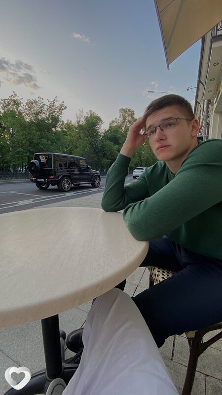 Александр, 21, Москве — анкета №920230