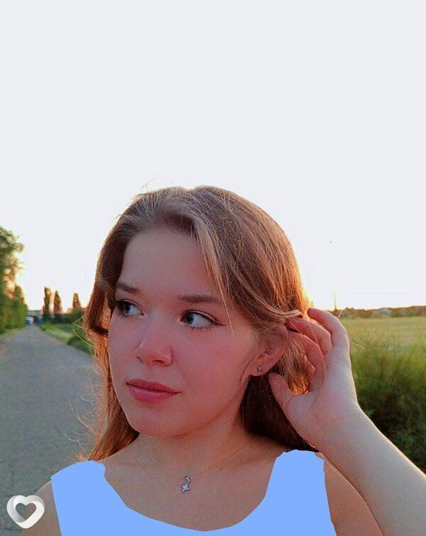 Алина, 21, Саратове — анкета №920532