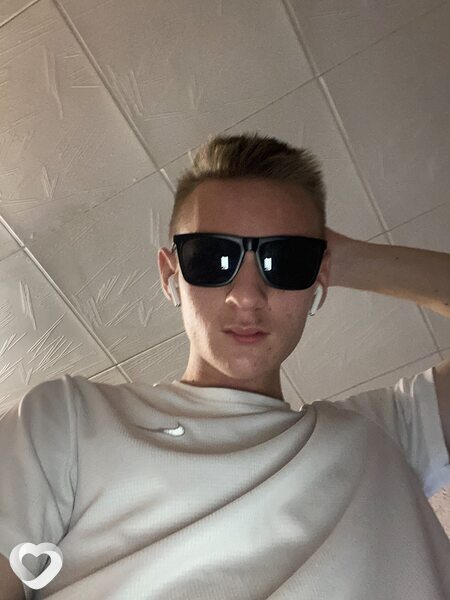 Даня, 21, Владимире — анкета №921038