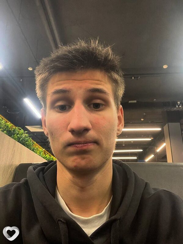 Валерий, 21, Екатеринбурге — анкета №922154