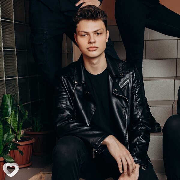 Саша, 22, Санкт-Петербурге — анкета №922020