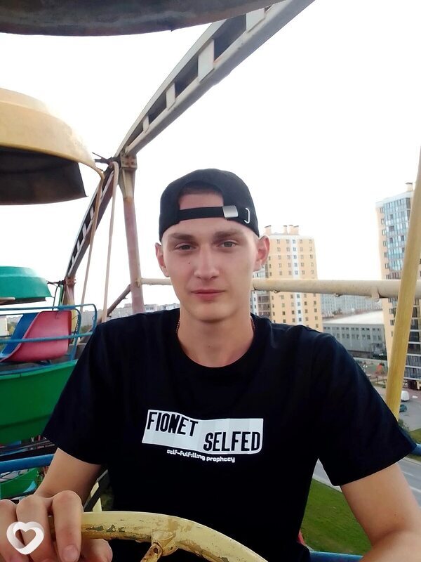 Серёга, 23, Тюмени — анкета №922034
