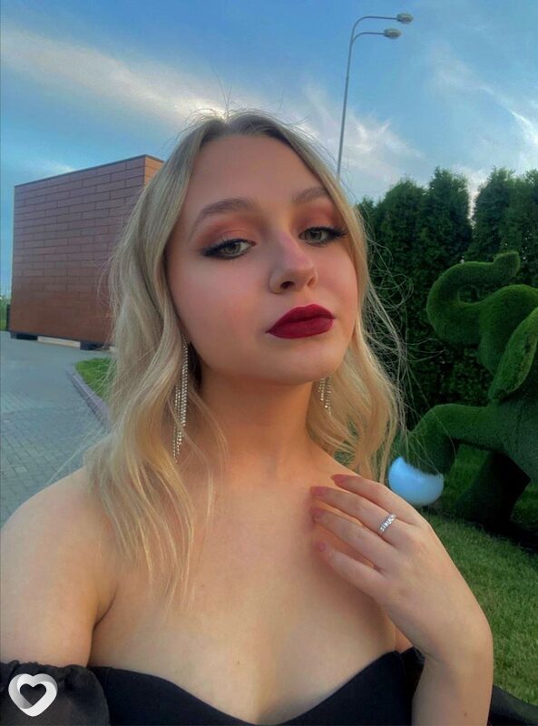 Арина, 28, Москве — анкета №922466