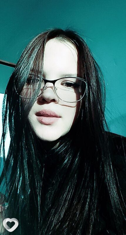 Юлия, 21, Нефтеюганске — анкета №922449