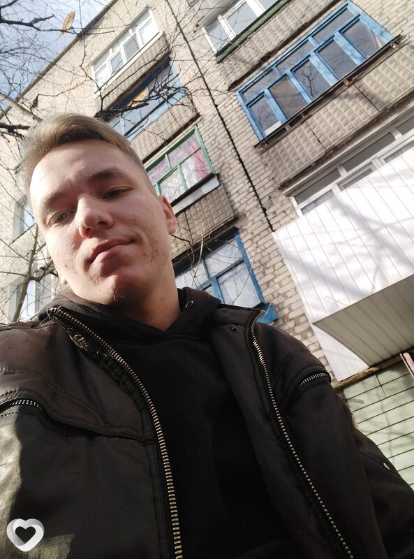 Витя, 20, Торезе — анкета №922998