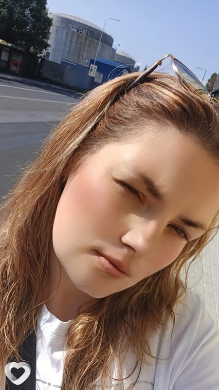 Yana, Прага