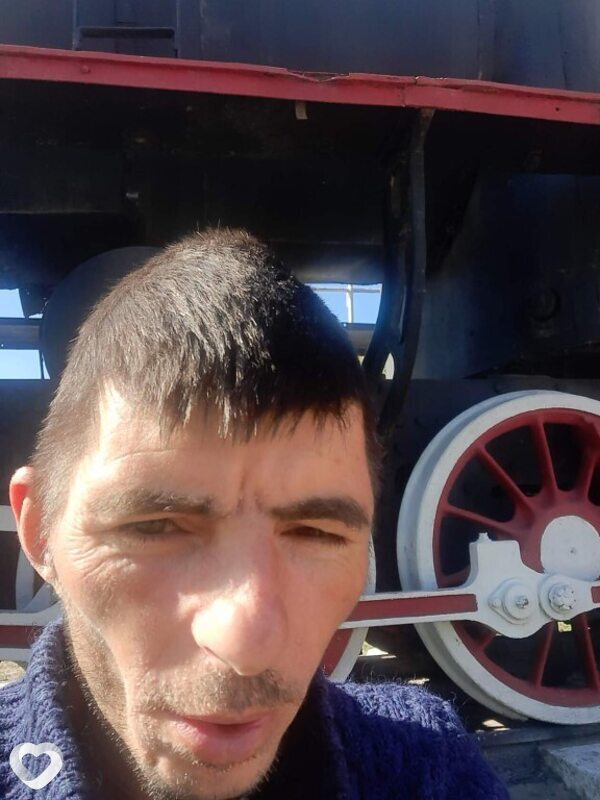 Andrej, 43, Снежном — анкета №923059