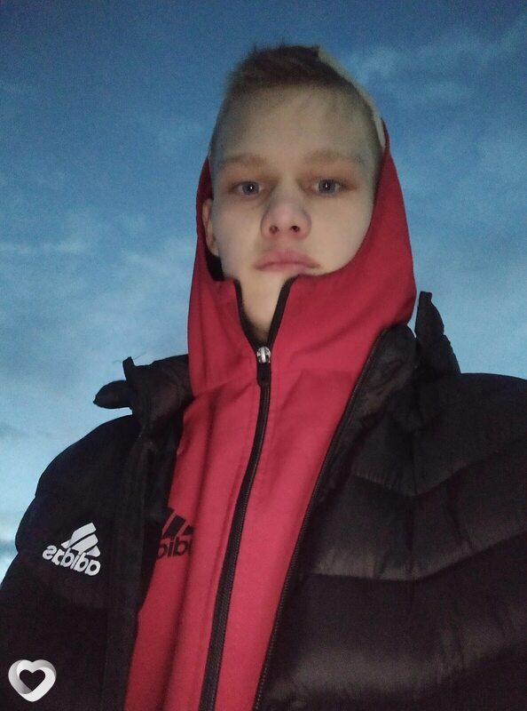 Артём, 21, Челябинске — анкета №923527