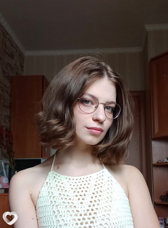 Вика, 23, Омске — анкета №924111