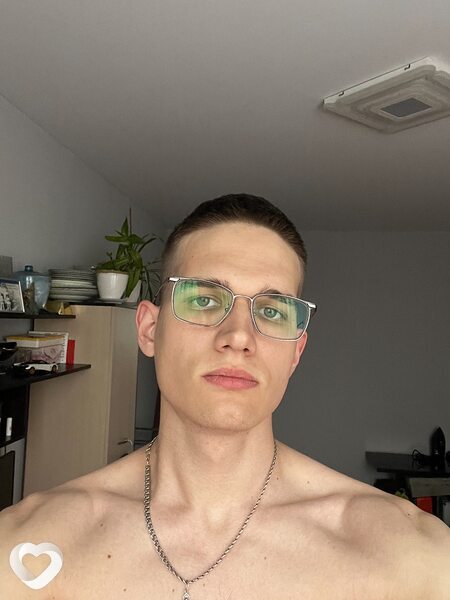 Александр, 26, Москве — анкета №924460