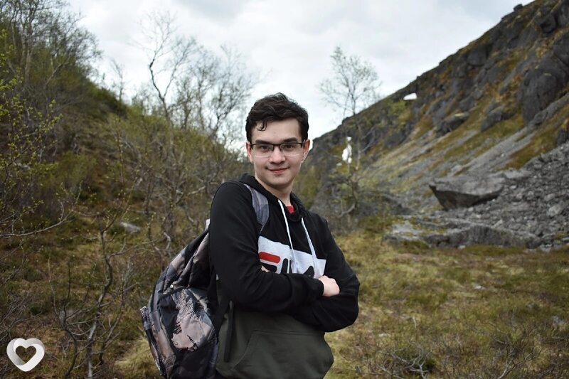 Кирилл, 22, Кировске — анкета №925584