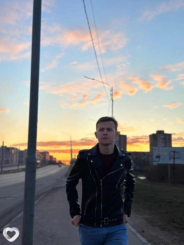 Михаил, 22, Череповце — анкета №925793