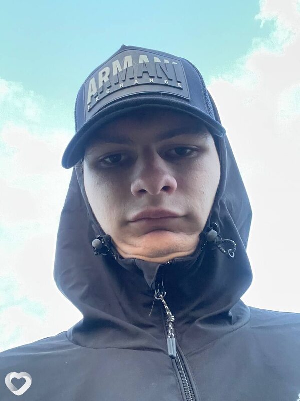 Денис, 21, Москве — анкета №926301