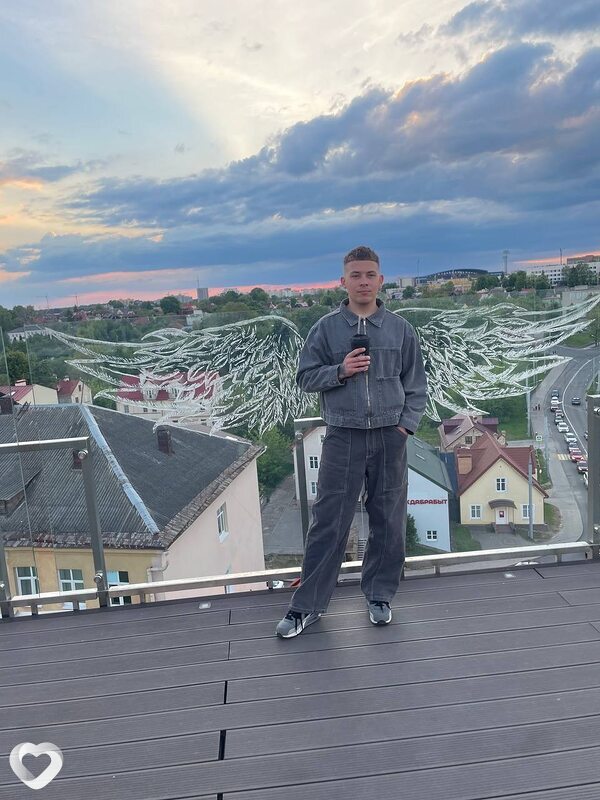 Максим, 21, Гродно — анкета №927423