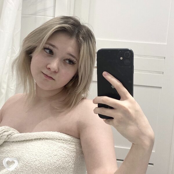 Милослава, 21, Новосибирске — анкета №927758