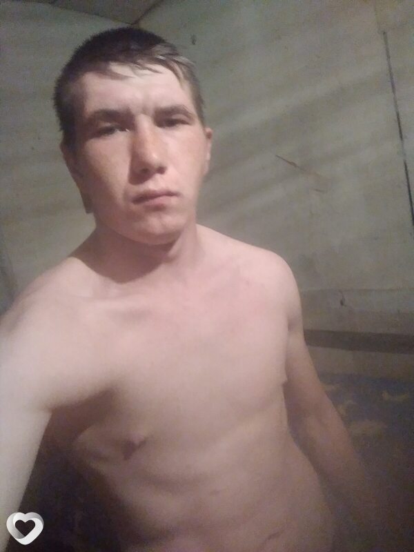 Егор, 21, Бийске — анкета №927896