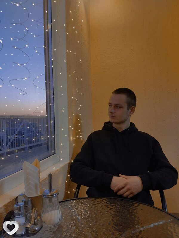 Денис, 23, Москве — анкета №929513
