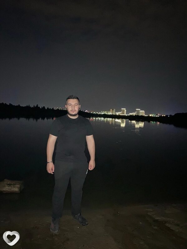 Заур, 25, Москве — анкета №929572