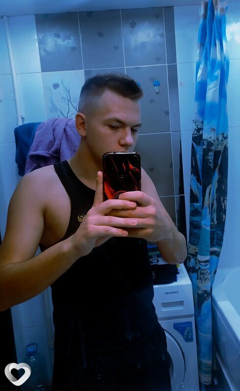 Артëм, 21, Орёл — анкета №929685