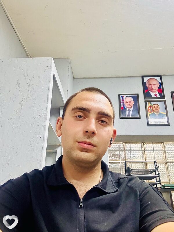 Виктор, 22, Антраците — анкета №930130
