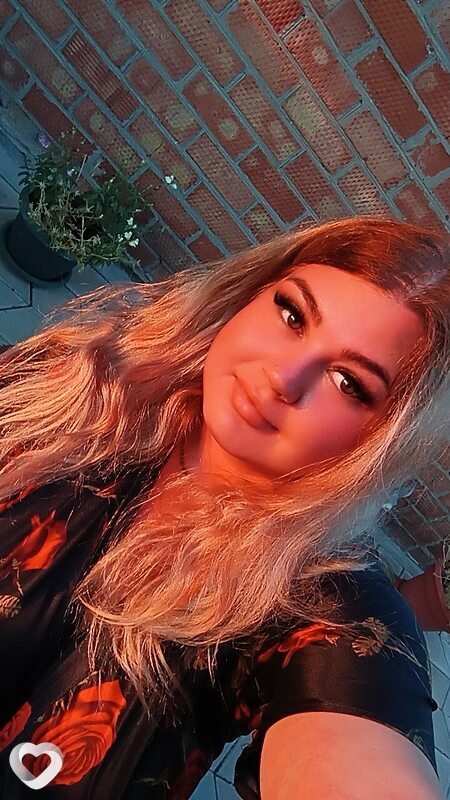 Катя, 28, Ейске — анкета №930792