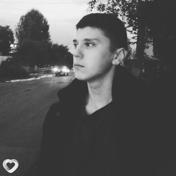 Антон, 21, Курске — анкета №931005