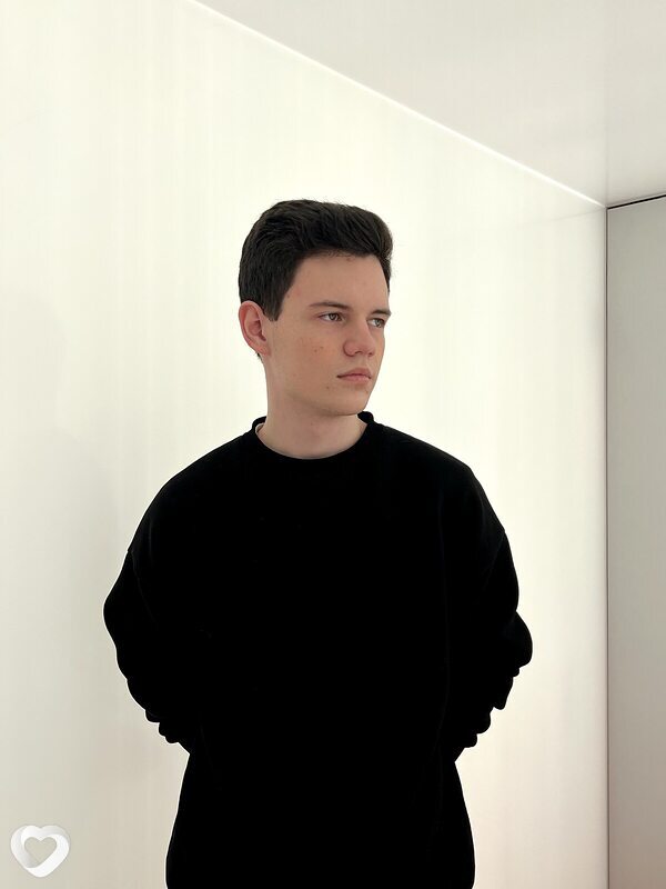Илья, 22, Санкт-Петербурге — анкета №932735
