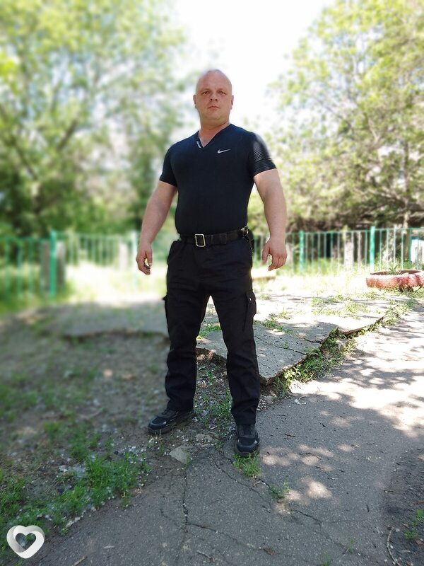 Александр, 41, Снежном — анкета №933505