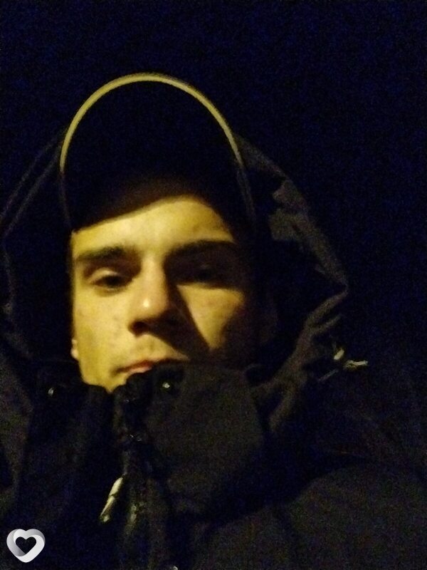 Даня, 23, Москве — анкета №935656
