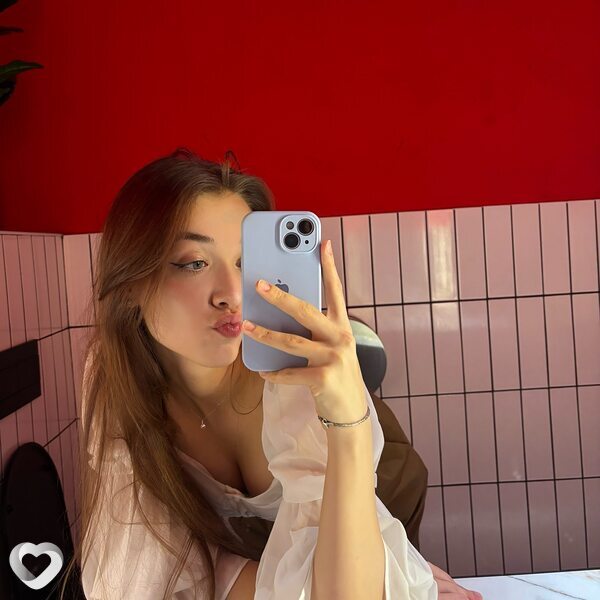 Лизонька, 21, Москве — анкета №935775
