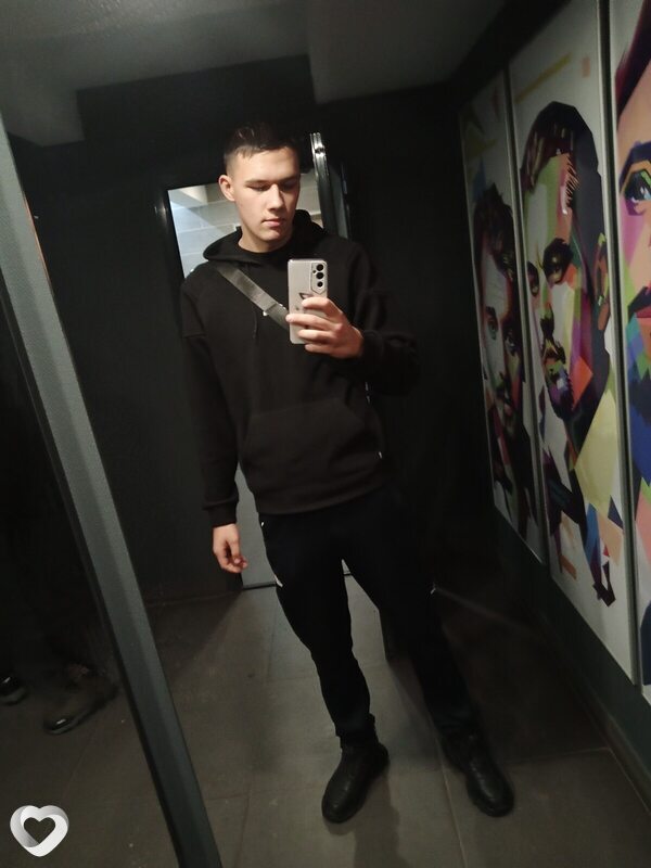 Денис, 21, Кемерове — анкета №936507