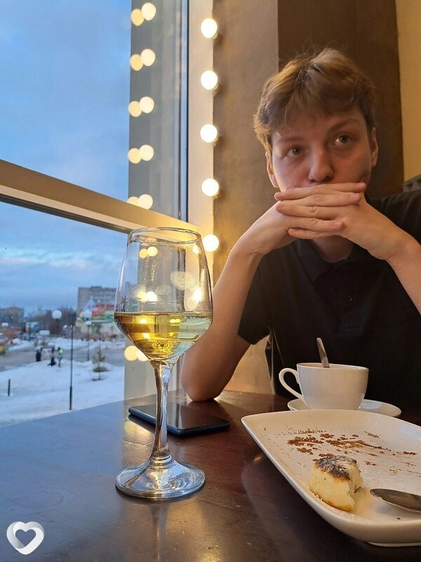Саша, 21, Санкт-Петербурге — анкета №937533