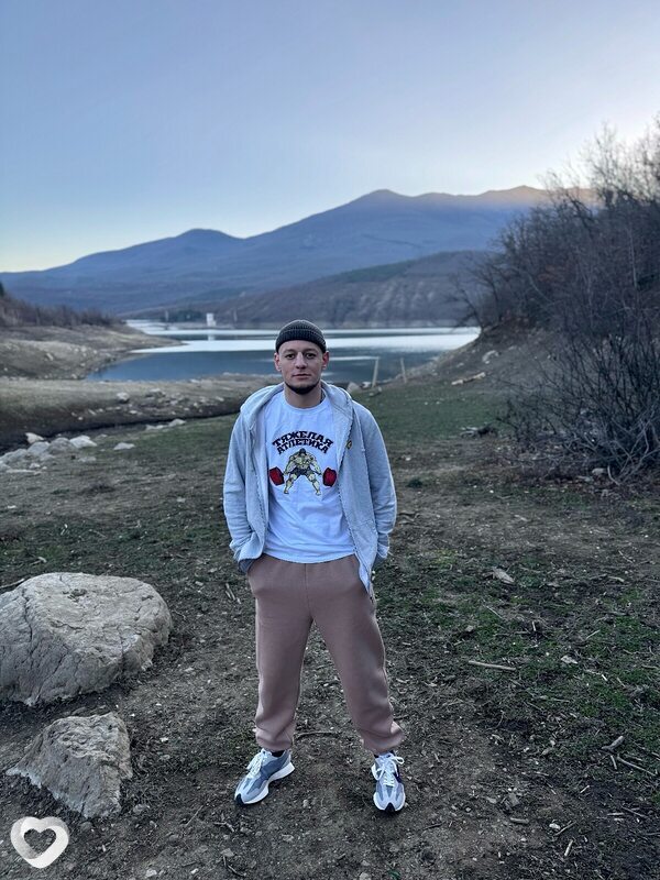 Даня, 23, Алуште — анкета №937441