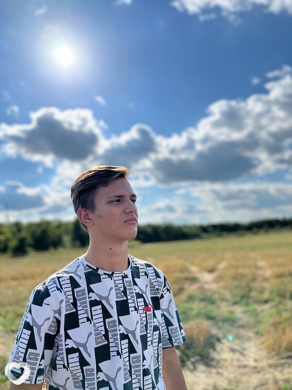 Макcим, 20, Москве — анкета №937969