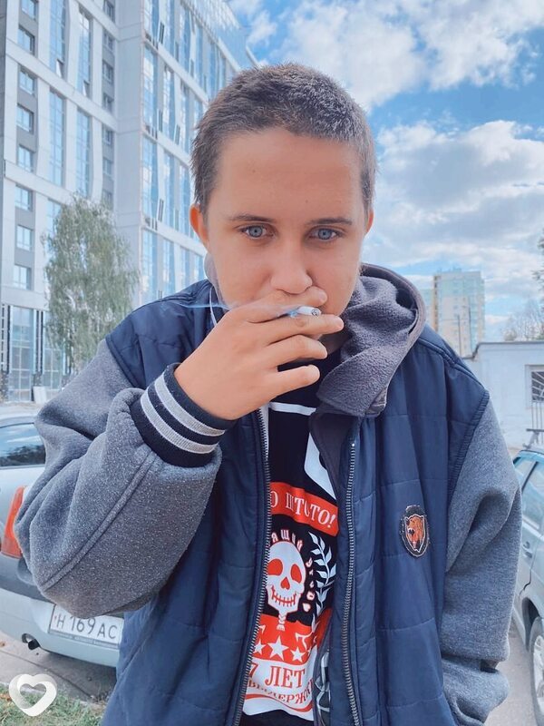 Михаил, 22, Белгороде — анкета №938570