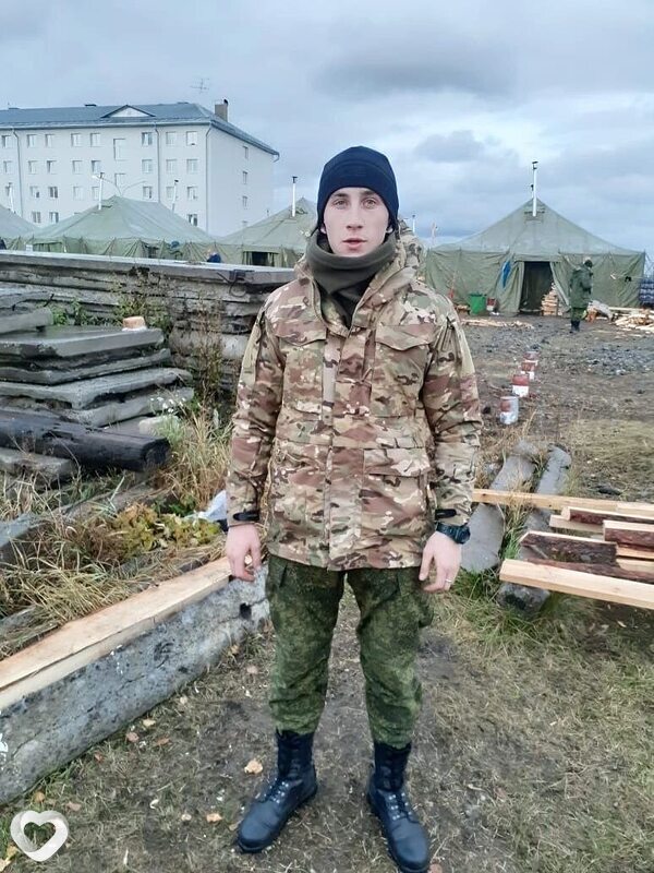 Павел, 26, Братске — анкета №938888