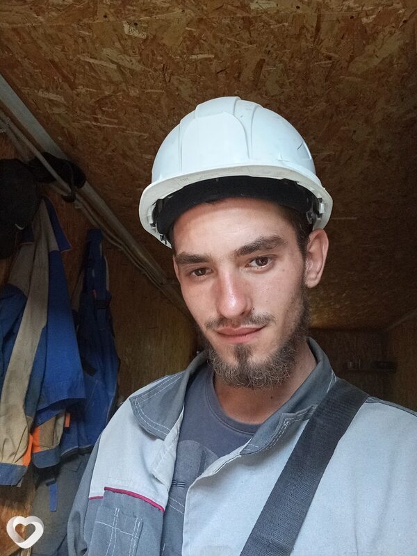 Юра, 24, Москве — анкета №939214
