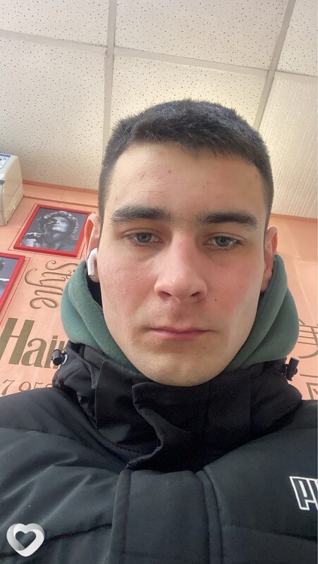Леонид, 24, Урюпинске — анкета №939696