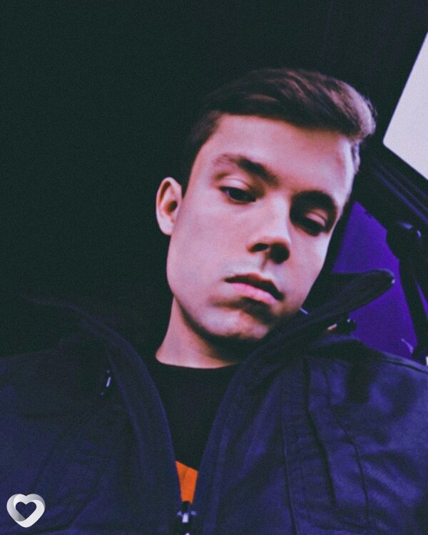 Михаил, 23, Москве — анкета №940129
