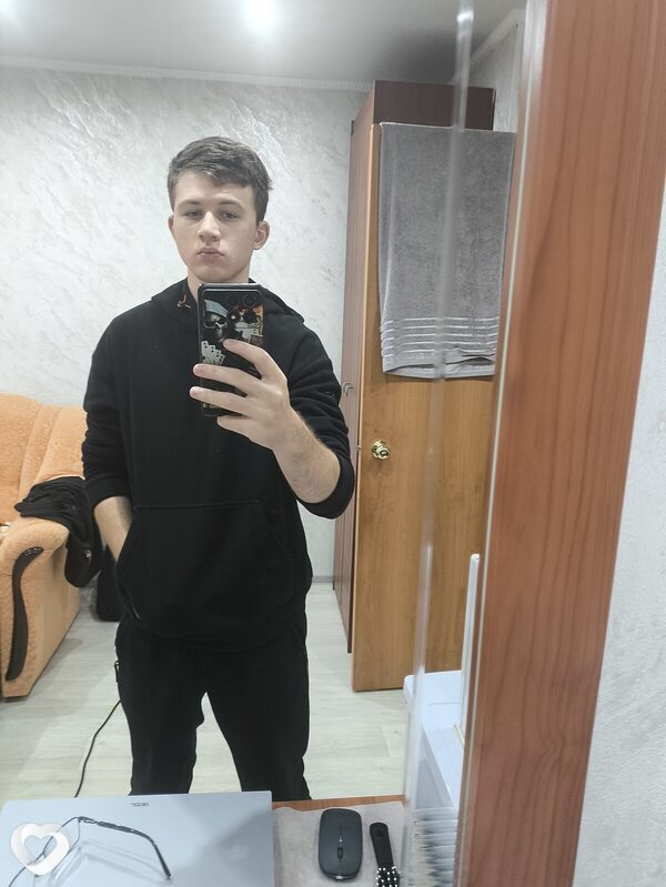Богдан, 21, Красноярске — анкета №940340