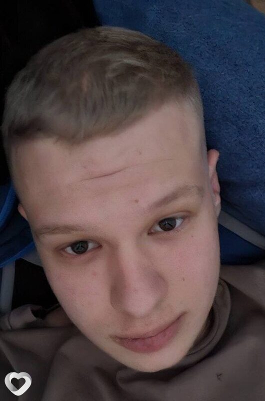 Иван, 20, Москве — анкета №941176