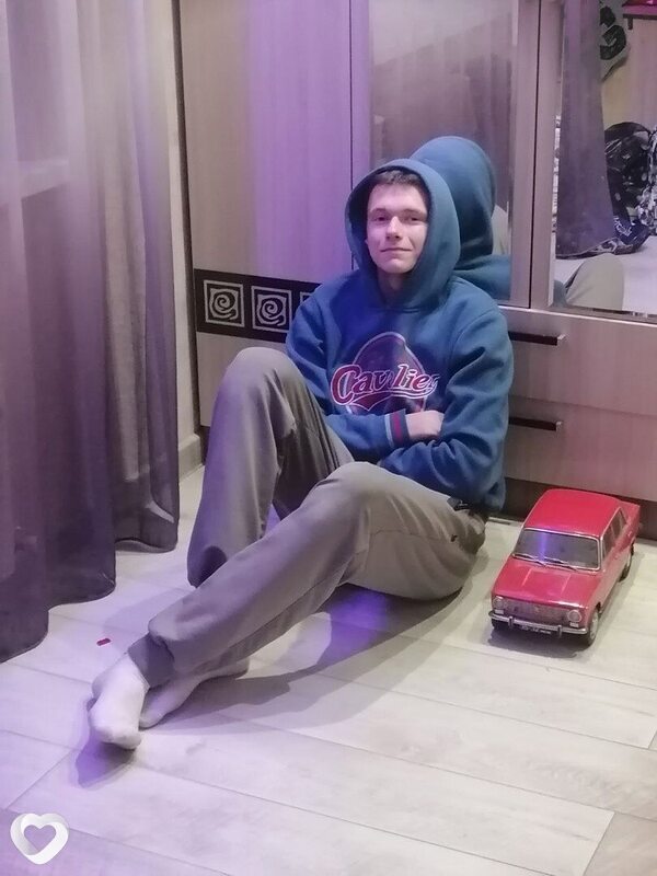 Артём, 20, Брянске — анкета №941286