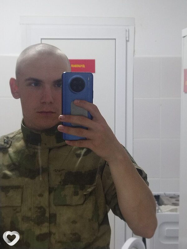 Денис, 23, Пскове — анкета №942084