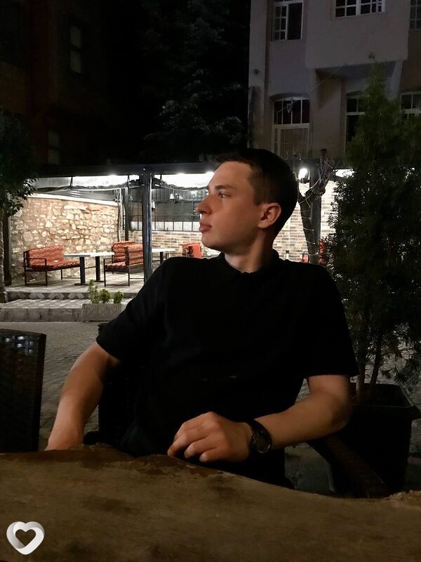 Александр, 21, Москве — анкета №942128