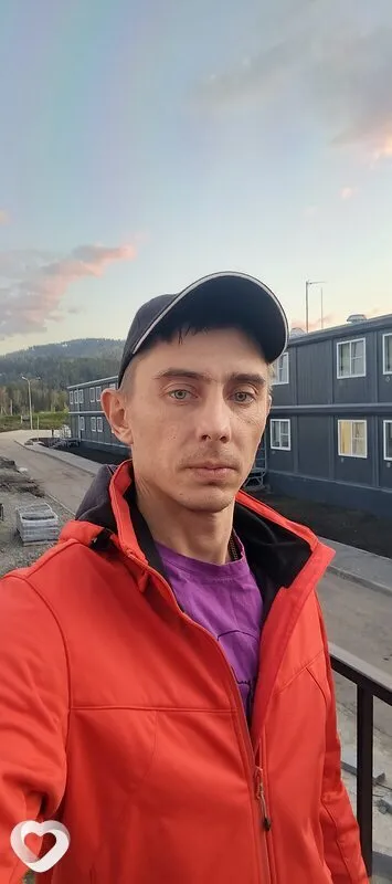 Максим, 39, Горно-Алтайске — анкета №942178