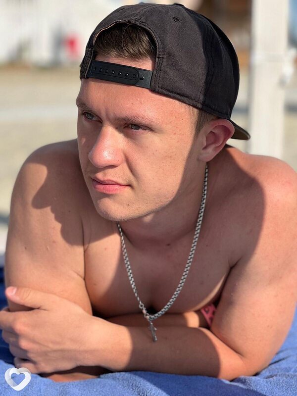 Аксель, 21, Москве — анкета №942181