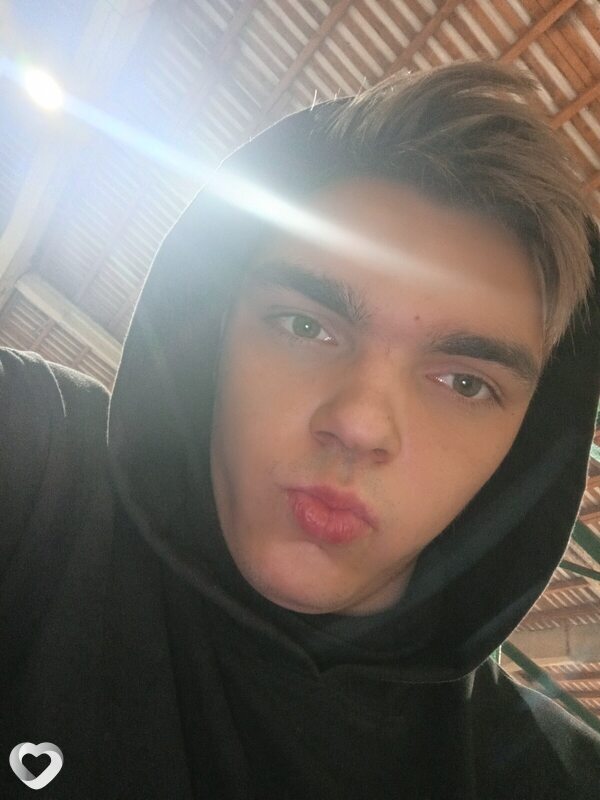 Дима, 21, Москве — анкета №943901