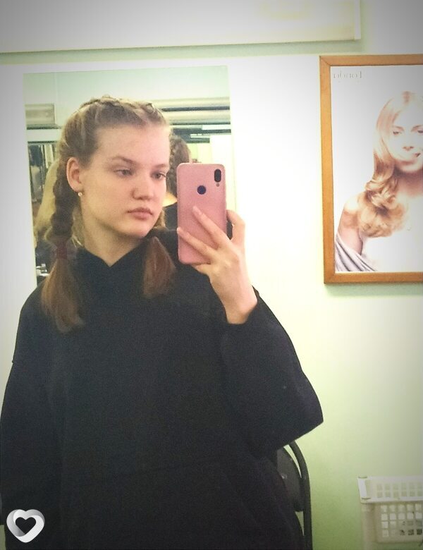 Вика, 21, Москве — анкета №944290